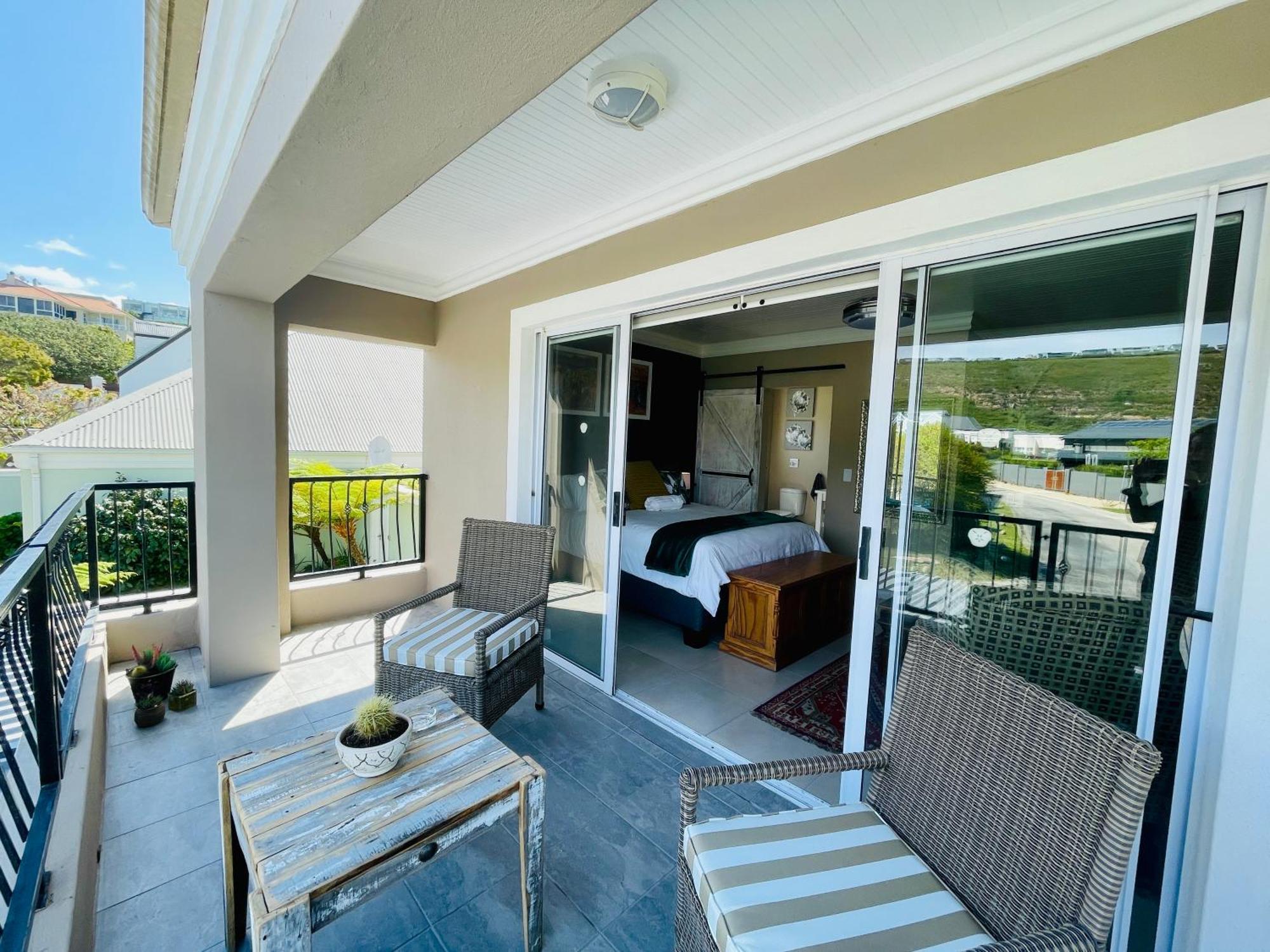 Calm Waters Guesthouse Plettenberg Bay Eksteriør bilde